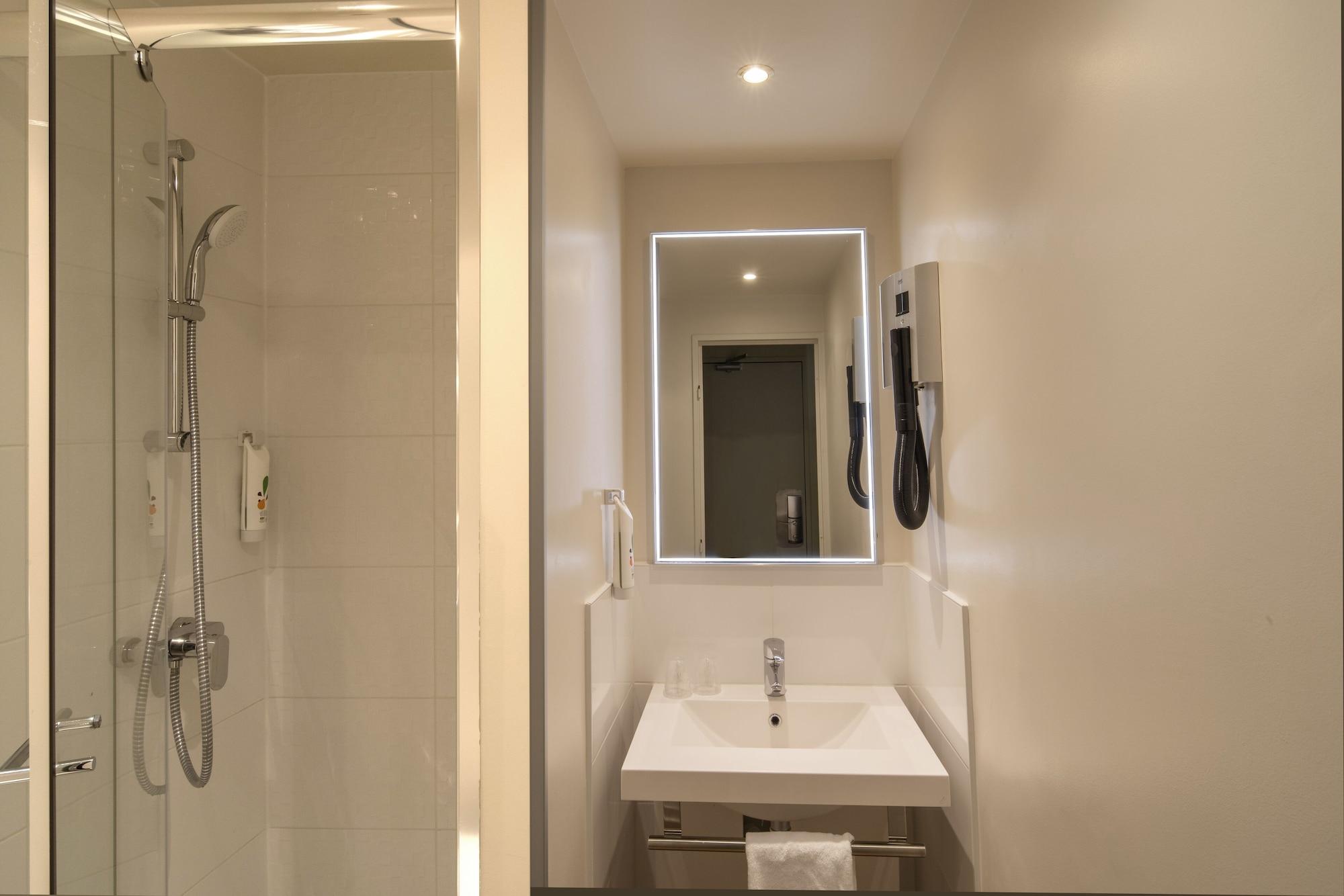 Ibis Styles Parc Des Expositions De Villepinte Villepinte  Exterior photo