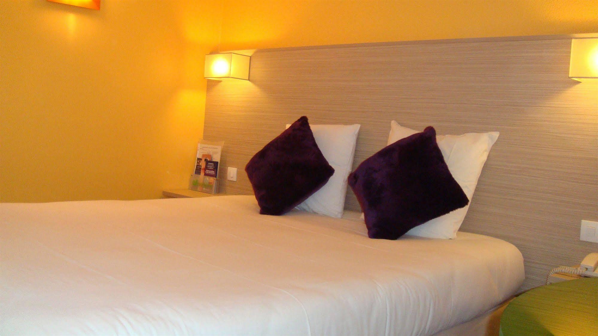 Ibis Styles Parc Des Expositions De Villepinte Villepinte  Exterior photo